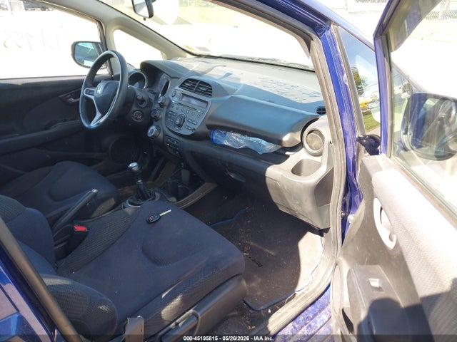 45195815 :رقم المزاد ، JHMGE8G50DC017965 vin ، 2013 Honda Fit Sport مزاد بيع
