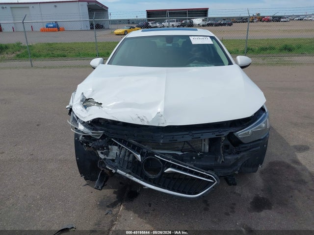 45195844 :رقم المزاد ، W04GM6SX4J1118123 vin ، 2018 Buick Regal Sportback Preferred Ii مزاد بيع