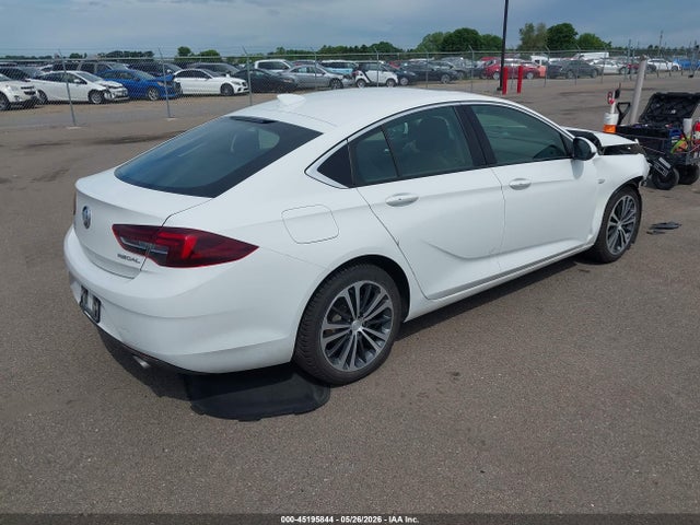 45195844 :رقم المزاد ، W04GM6SX4J1118123 vin ، 2018 Buick Regal Sportback Preferred Ii مزاد بيع