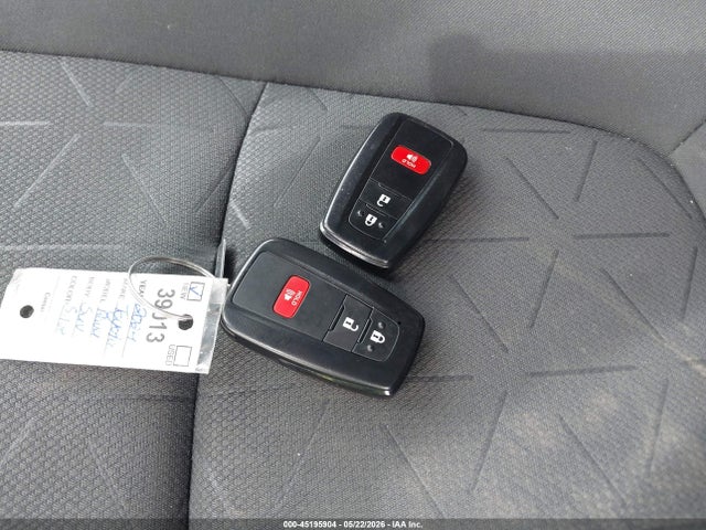 2T3P1RFV6RW417313 Toyota Rav4 Xle