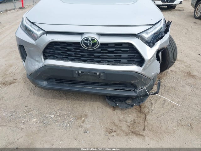2T3P1RFV6RW417313 Toyota Rav4 Xle
