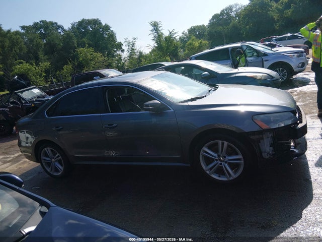Aukcja sprzedaży 2015 Volkswagen Passat 2.0l Tdi Sel Premium, vin: 1VWCV7A34FC055166, numer aukcji: 45195944