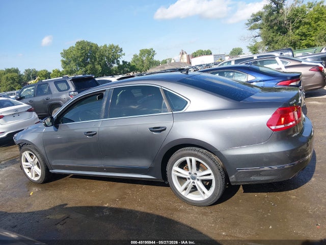 Aukcja sprzedaży 2015 Volkswagen Passat 2.0l Tdi Sel Premium, vin: 1VWCV7A34FC055166, numer aukcji: 45195944