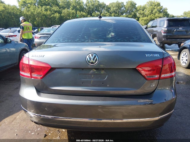 Aukcja sprzedaży 2015 Volkswagen Passat 2.0l Tdi Sel Premium, vin: 1VWCV7A34FC055166, numer aukcji: 45195944
