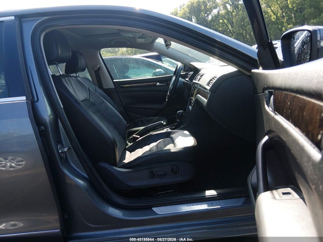 Aukcja sprzedaży 2015 Volkswagen Passat 2.0l Tdi Sel Premium, vin: 1VWCV7A34FC055166, numer aukcji: 45195944
