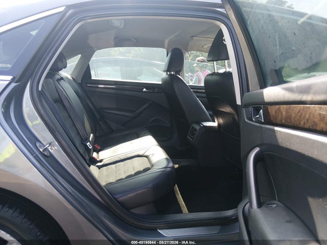 Aukcja sprzedaży 2015 Volkswagen Passat 2.0l Tdi Sel Premium, vin: 1VWCV7A34FC055166, numer aukcji: 45195944