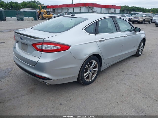 Продажа на аукционе авто 2016 Ford Fusion Energi Titanium, vin: 3FA6P0SU5GR363335, номер лота: 45195977
