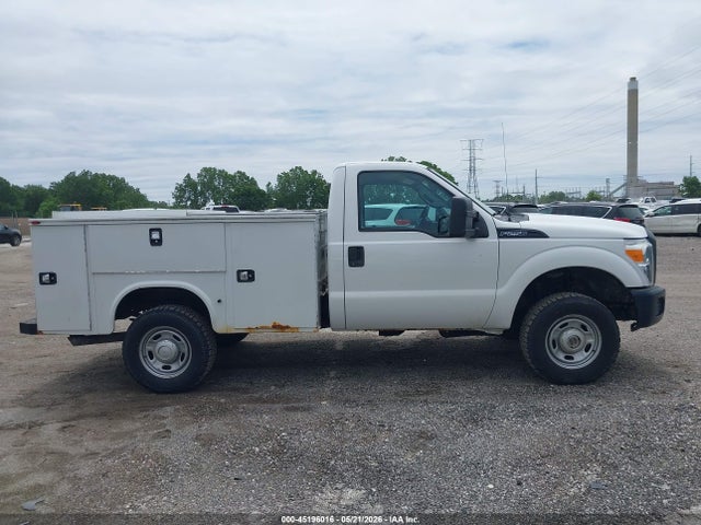 45196016 :رقم المزاد ، 1FDBF2B6XFEA14693 vin ، 2015 Ford F-250 Xl مزاد بيع