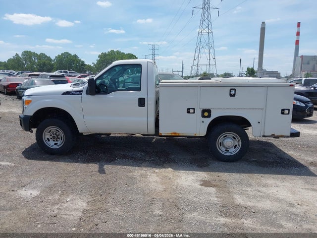 45196016 :رقم المزاد ، 1FDBF2B6XFEA14693 vin ، 2015 Ford F-250 Xl مزاد بيع