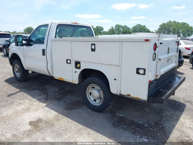 45196016 :رقم المزاد ، 1FDBF2B6XFEA14693 vin ، 2015 Ford F-250 Xl مزاد بيع