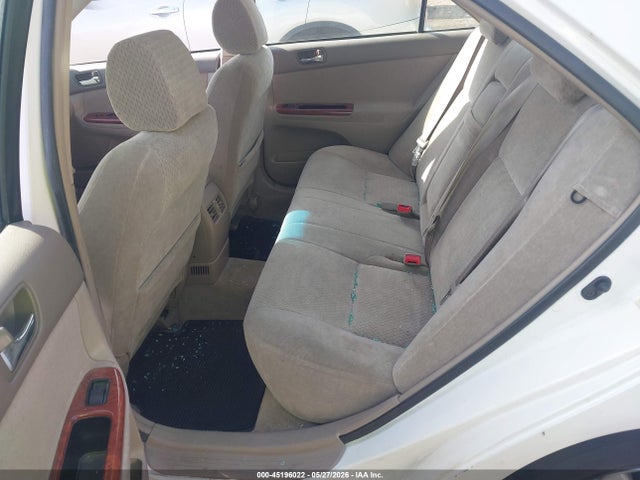 45196022 :رقم المزاد ، 4T1BE30K02U043046 vin ، 2002 Toyota Camry Xle مزاد بيع