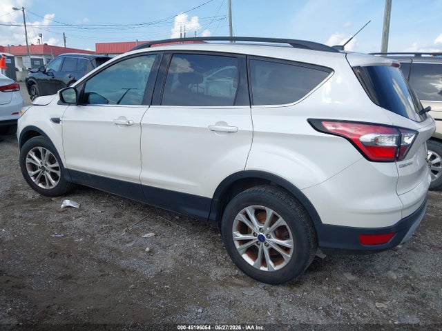 Ford ESCAPE SE 2017 1FMCU0GD5HUC63580 Image 3