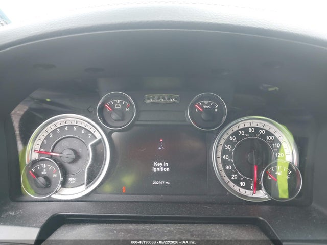 45196068 :رقم المزاد ، 1C6RR6MT3DS556521 vin ، 2013 Ram 1500 Sport مزاد بيع