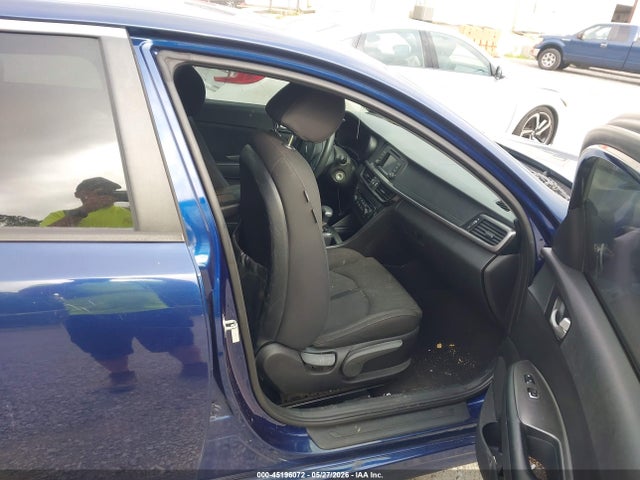 KIA Optima Lx 2017 5XXGT4L33HG122087 Image 5