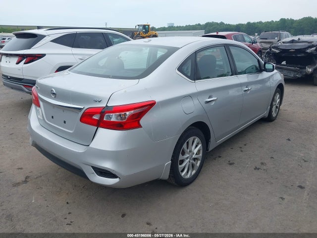 45196086 :رقم المزاد ، 3N1AB7AP1JY228005 vin ، 2018 Nissan Sentra Sv مزاد بيع