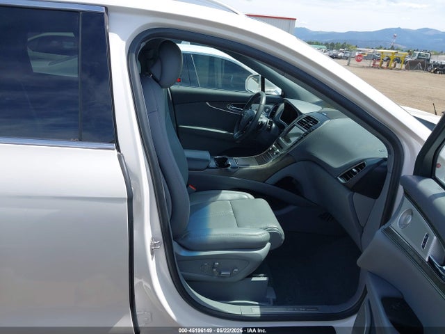 2019 Lincoln Nautilus Reserve მანქანა იყიდება აუქციონზე, vin: 2LMPJ8L93KBL12531, აუქციონის ნომერი: 45196149