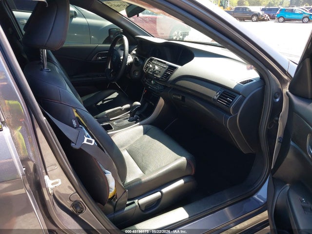 45196175 :رقم المزاد ، 1HGCR2F19HA122281 vin ، 2017 Honda Accord Sport Se مزاد بيع