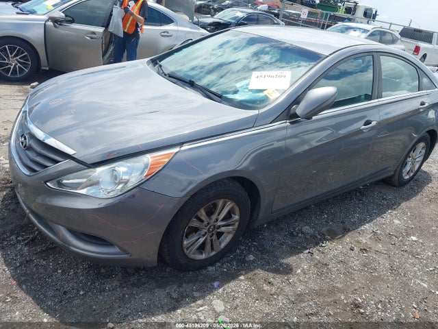 Продажа на аукционе авто 2013 Hyundai Sonata Gls, vin: 5NPEB4AC4DH752325, номер лота: 45196209