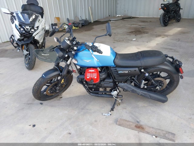 Moto Guzzi V7 Iii Stone 2017 ZGULDU000HM000087 Image 13