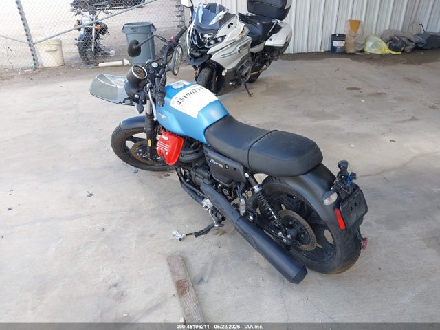 Moto Guzzi V7 Iii Stone 2017 ZGULDU000HM000087 Image 3