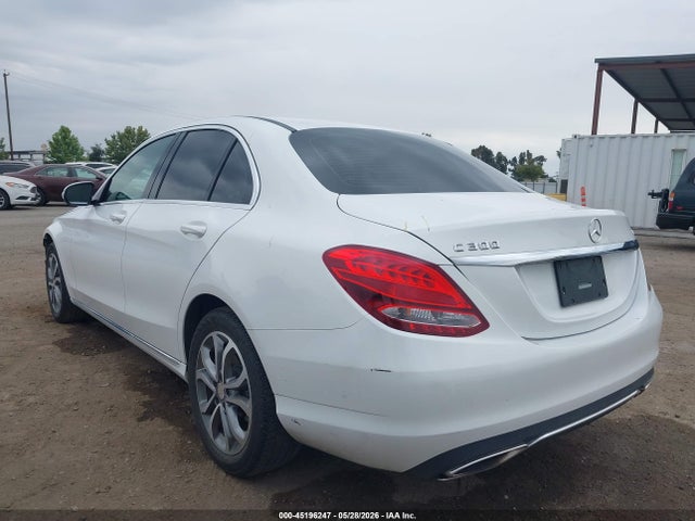 55SWF4KB5FU022972 Mercedes-Benz C 300 4matic