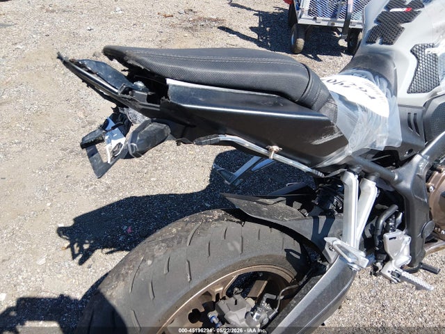 Продажа на аукционе авто 2025 Honda Cb650 R, vin: MLHRH1657S5100057, номер лота: 45196294