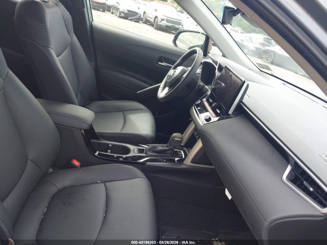 2025 Toyota Corolla Cross Xle მანქანა იყიდება აუქციონზე, vin: 7MUDAABG8SV142018, აუქციონის ნომერი: 45196303