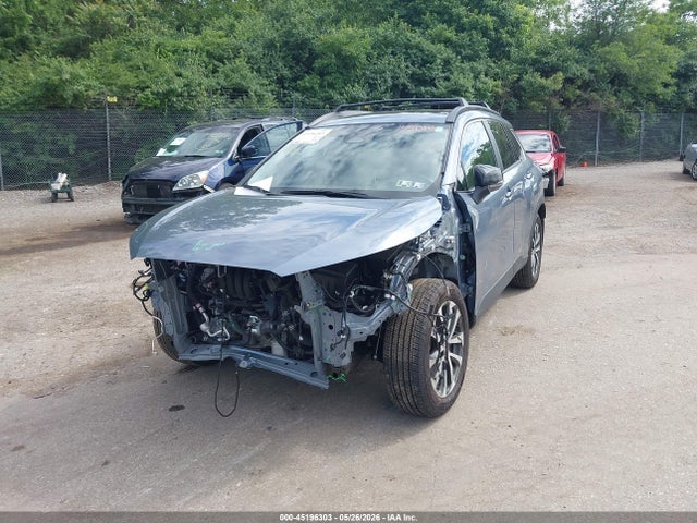 2025 Toyota Corolla Cross Xle მანქანა იყიდება აუქციონზე, vin: 7MUDAABG8SV142018, აუქციონის ნომერი: 45196303