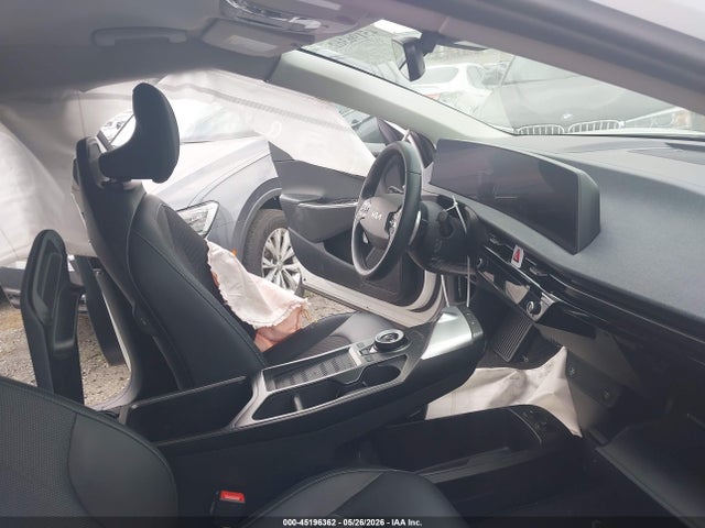 KIA EV6 LIGHT 2024 KNDC34LB2R5619868 Image 5