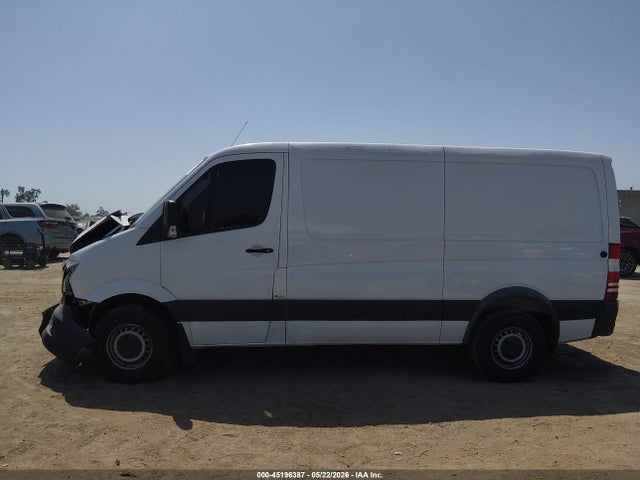 Aukcja sprzedaży 2015 Mercedes-benz Sprinter 2500 Normal Roof, vin: WD3PE7DC1FP172819, numer aukcji: 45196387