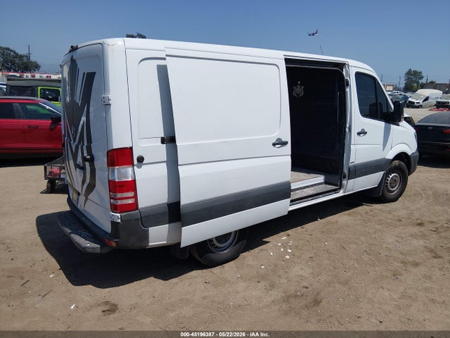 Aukcja sprzedaży 2015 Mercedes-benz Sprinter 2500 Normal Roof, vin: WD3PE7DC1FP172819, numer aukcji: 45196387