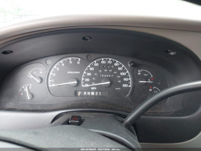 1997 Ford Explorer მანქანა იყიდება აუქციონზე, vin: 1FMDU24E1VUC27605, აუქციონის ნომერი: 45196439