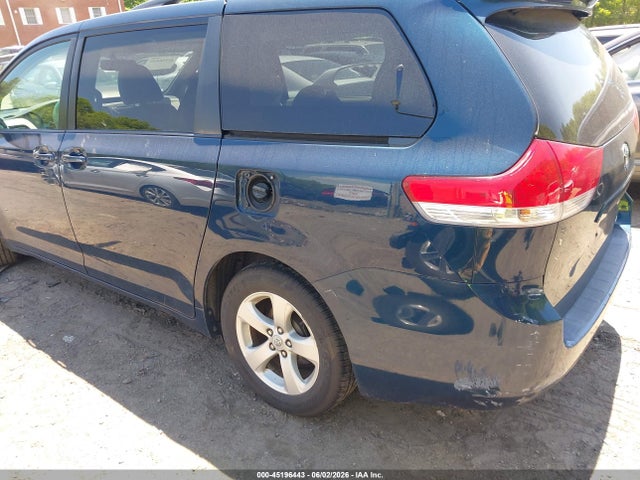Продажа на аукционе авто 2011 Toyota Sienna Le V6, vin: 5TDKK3DC2BS002695, номер лота: 45196443