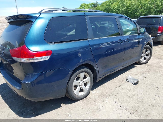Продажа на аукционе авто 2011 Toyota Sienna Le V6, vin: 5TDKK3DC2BS002695, номер лота: 45196443