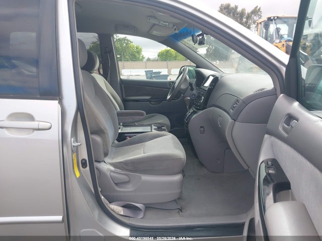 45196548 :رقم المزاد ، 5TDZA23C14S143922 vin ، 2004 Toyota Sienna Le مزاد بيع