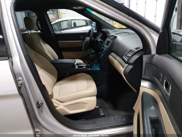 1FM5K8B88HGA71530 Ford Explorer