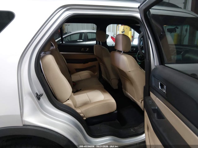 1FM5K8B88HGA71530 Ford Explorer