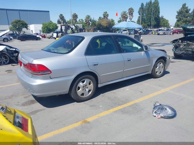 45196642 :رقم المزاد ، 1HGCG16561A020381 vin ، 2001 Honda Accord 3.0 Ex مزاد بيع