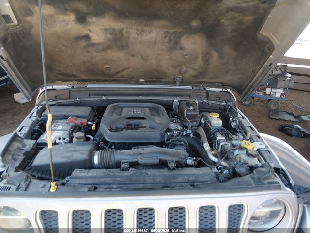 1C4HJXEN6LW153545 Jeep Wrangler Unlimited Sahara 4x4