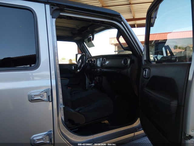 1C4HJXEN6LW153545 Jeep Wrangler Unlimited Sahara 4x4