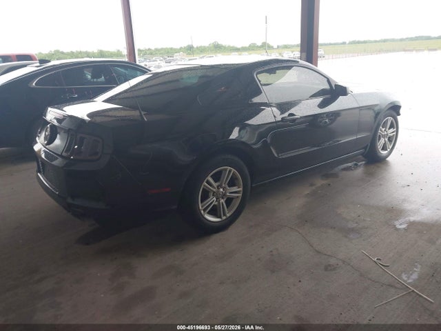 Ford Mustang V6 2014 1ZVBP8AM1E5256899 Image 4