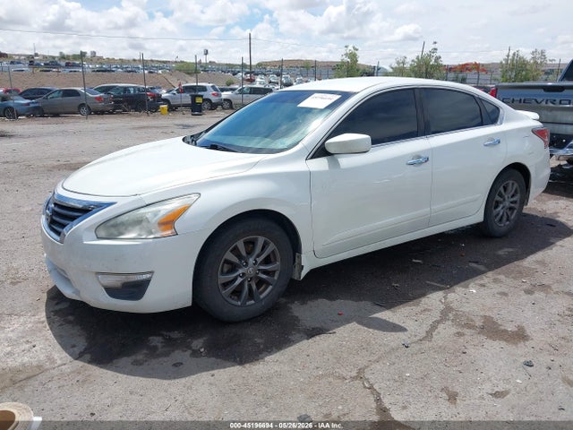 Nissan Altima 2.5 S 2015 1N4AL3AP3FC448819 Image 2