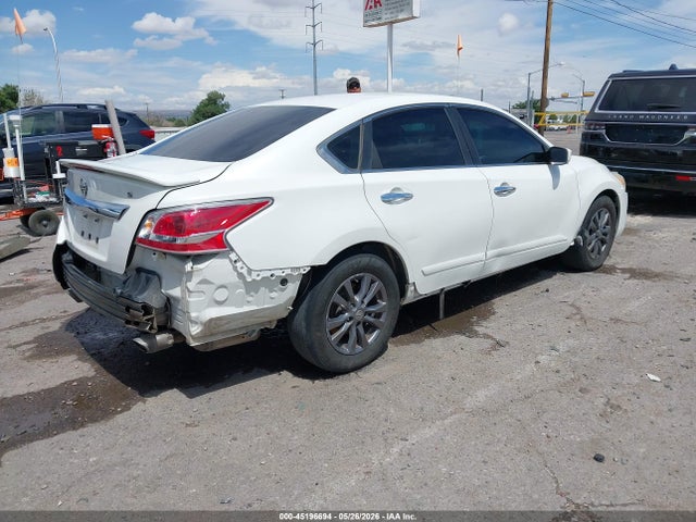 Nissan Altima 2.5 S 2015 1N4AL3AP3FC448819 Image 4