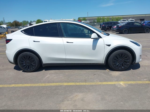 Tesla Model Y Rwd 2023 7SAYGDED9PF941804 Image 13