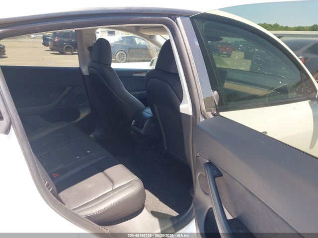 Tesla Model Y Rwd 2023 7SAYGDED9PF941804 Image 8