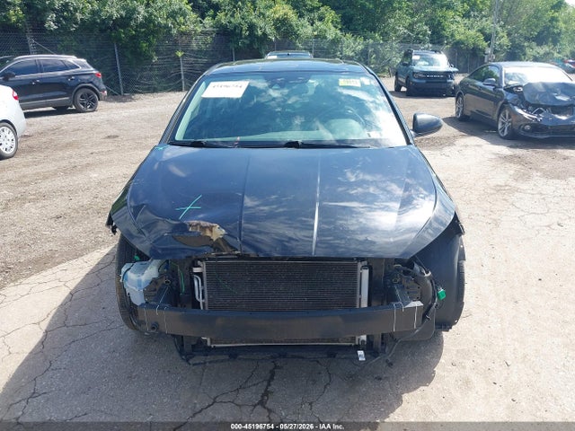 Hyundai Elantra Value Edition 2019 KMHD84LFXKU784910 Image 12