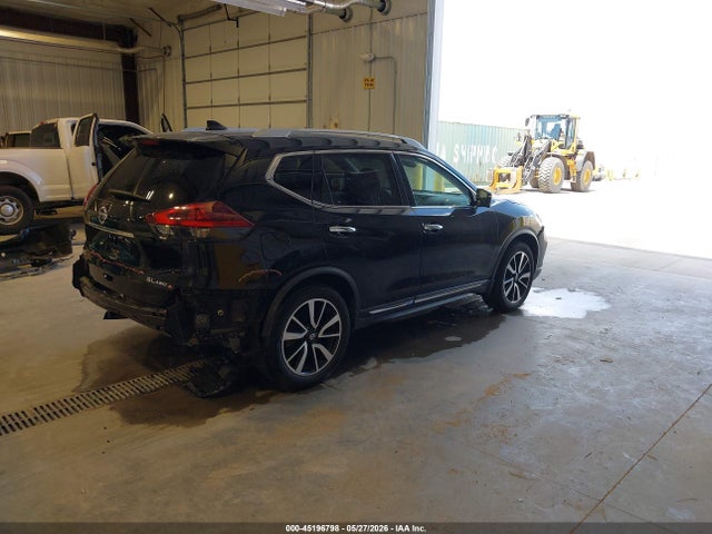 JN8AT2MV1JW324039 Nissan Rogue Sl
