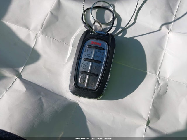 45196804 :رقم المزاد ، 2C4RC1BGXSR552211 vin ، 2025 Chrysler Pacifica Select مزاد بيع