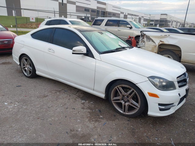Продаж на аукціоні авто 2014 Mercedes-benz C 250, vin: WDDGJ4HB3EG220777, номер лоту: 45196814