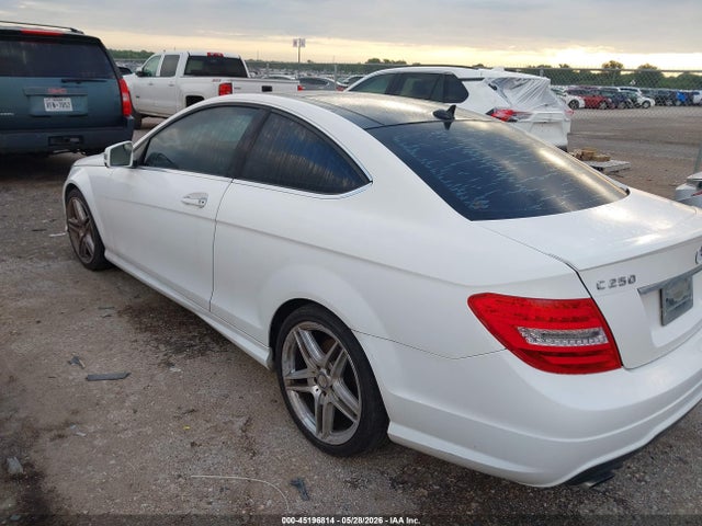 Продажа на аукционе авто 2014 Mercedes-benz C 250, vin: WDDGJ4HB3EG220777, номер лота: 45196814